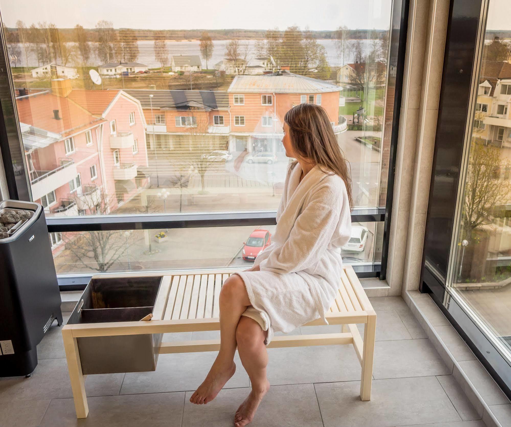 Hotell Hulingen ฮุลท์สเฟรด ภายนอก รูปภาพ