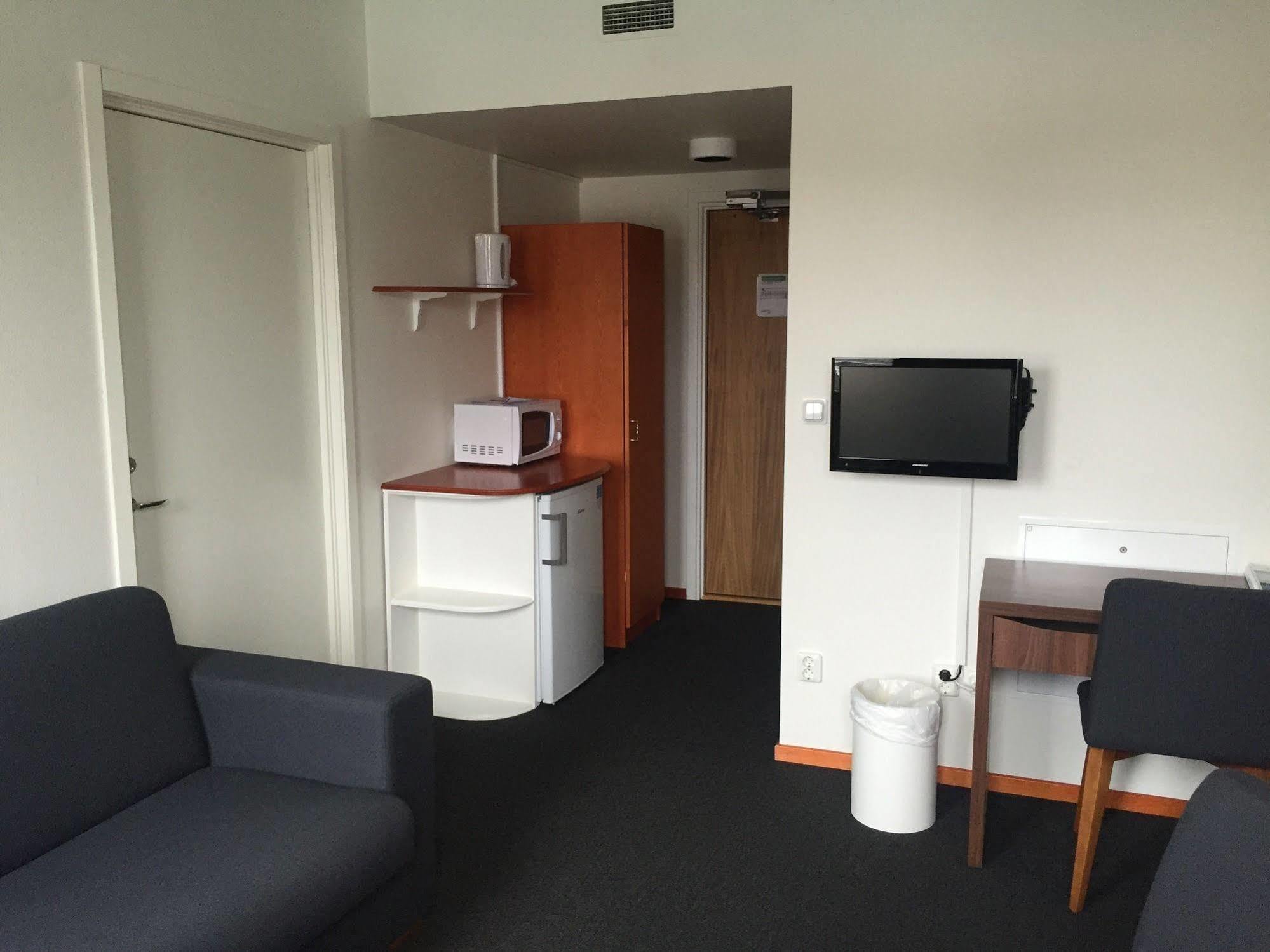 Hotell Hulingen ฮุลท์สเฟรด ภายนอก รูปภาพ